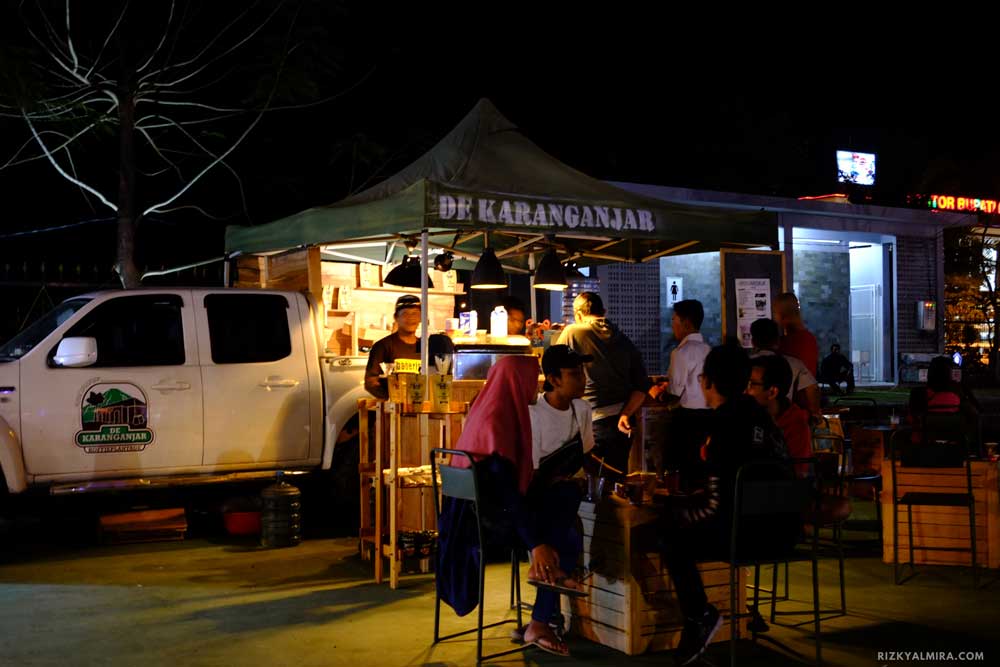 Coffee & Food Truck Kantor Bupati Blitar. Dokumen pribadi Rizky Almira